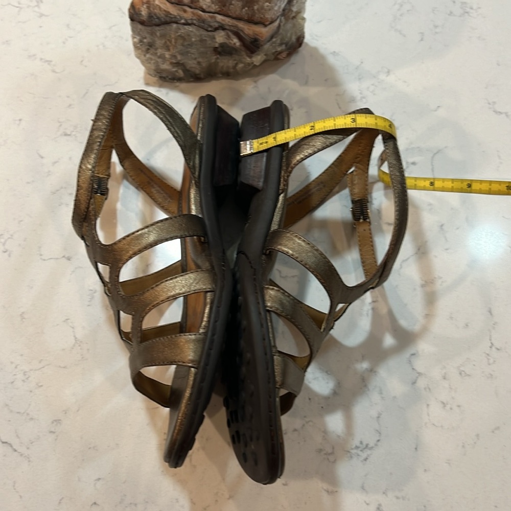Sofft bronze comfort sandals, size 8 - Picture 14 of 16
